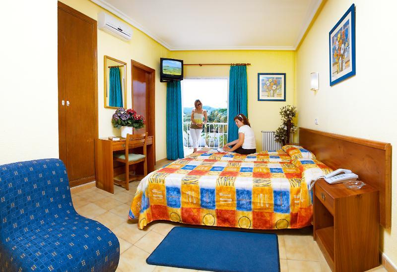 Hotel Vibra Isola - Adults Only Playa d'en Bossa Room photo